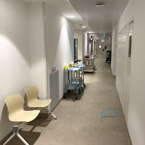 renovation couloir polyclinique atlantique avec Guerin courtage travaux